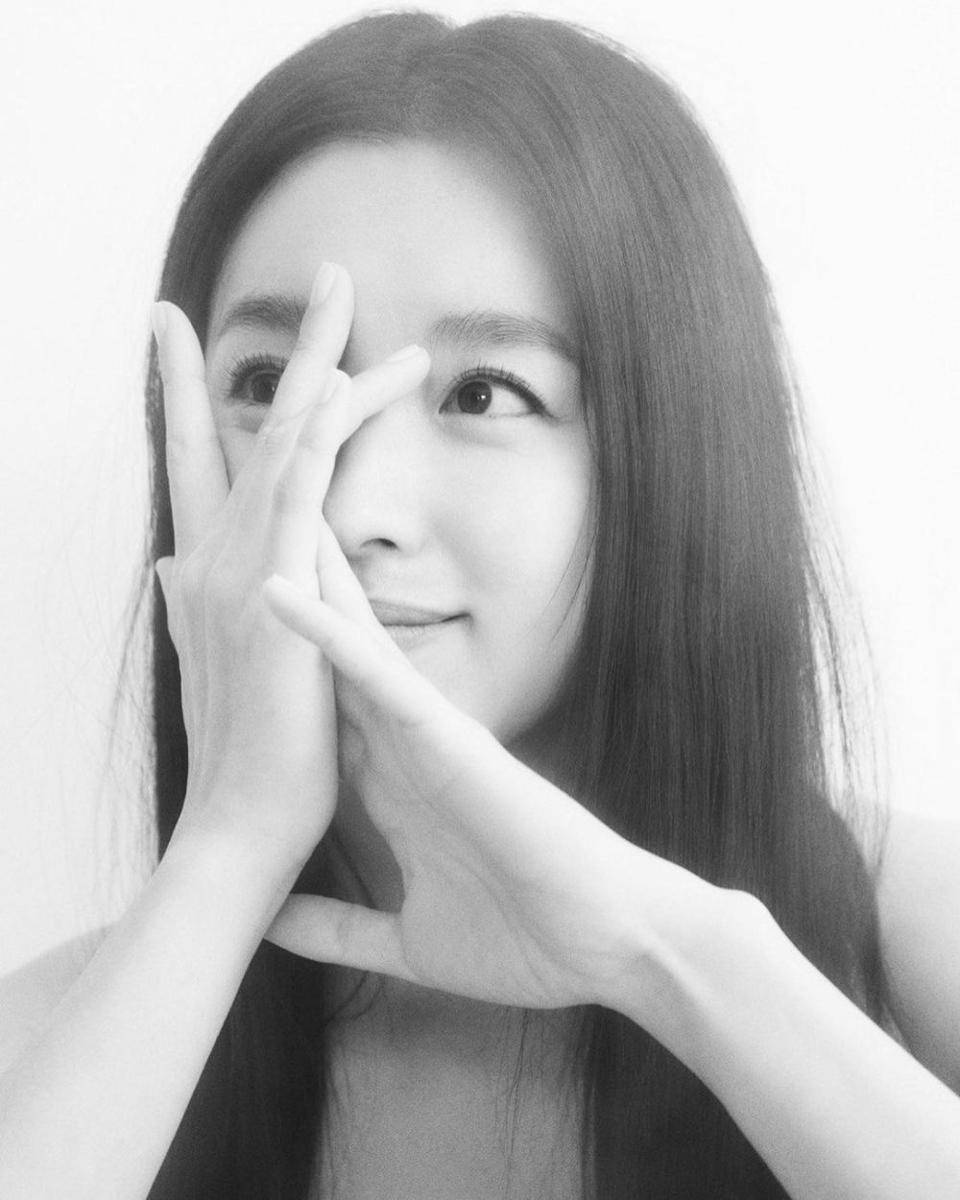 Han Hyo Joo (instagram.com/hanhyojoo222)
