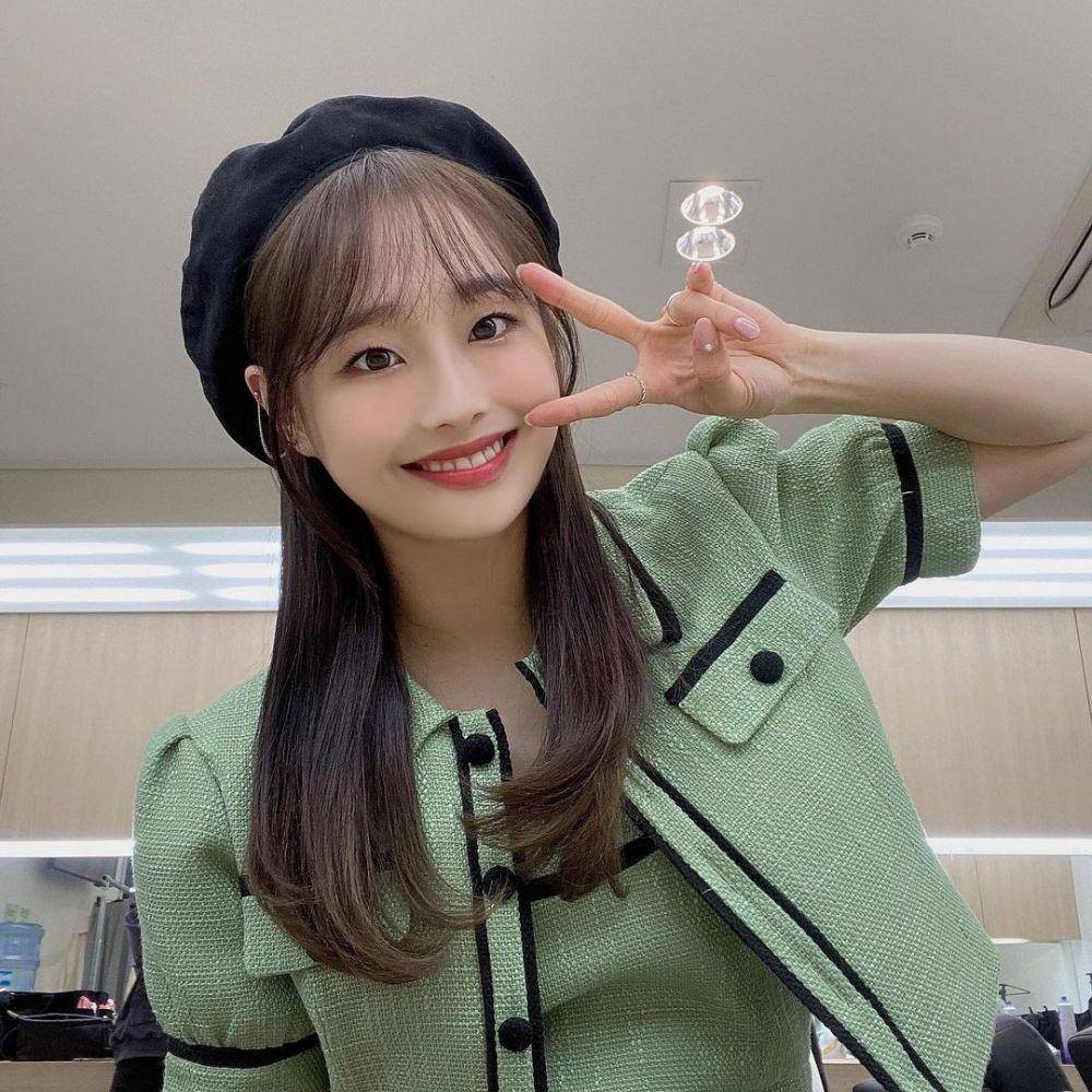 Chuu LOONA (instagram.com/loonatheworld)