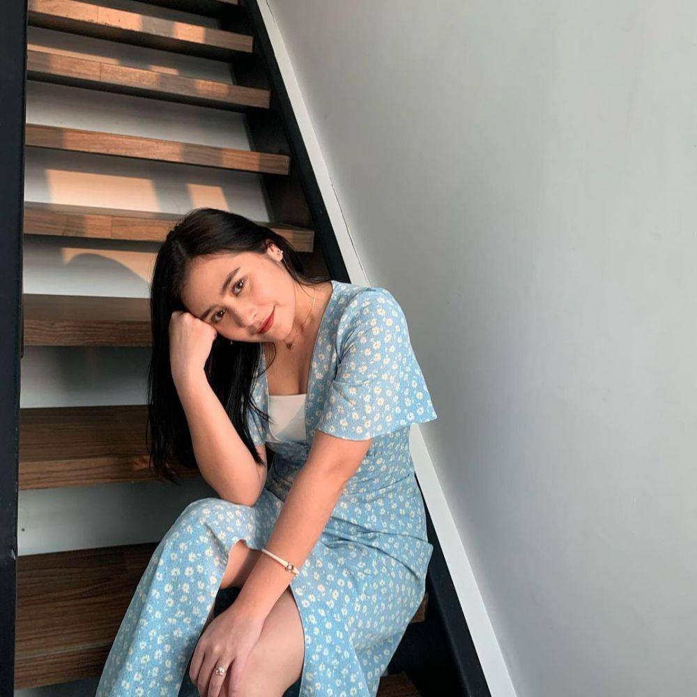 Prilly Latuconsina (instagram.com/prillylatuconsina96)