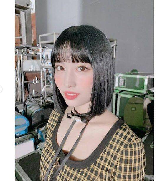 Momo TWICE (wowkorea.live)
