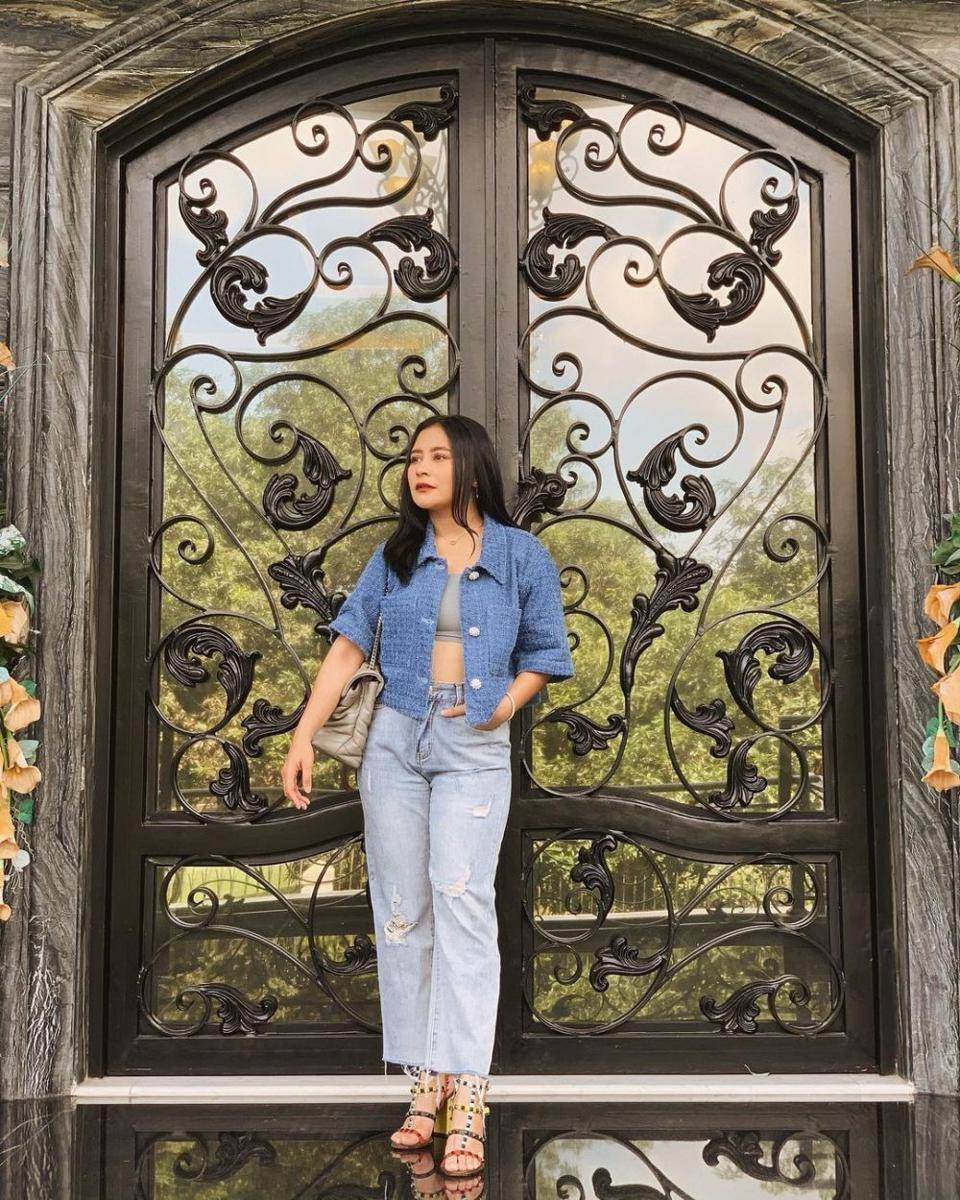 Prilly Latuconsina (instagram.com/prillylatuconsina96)