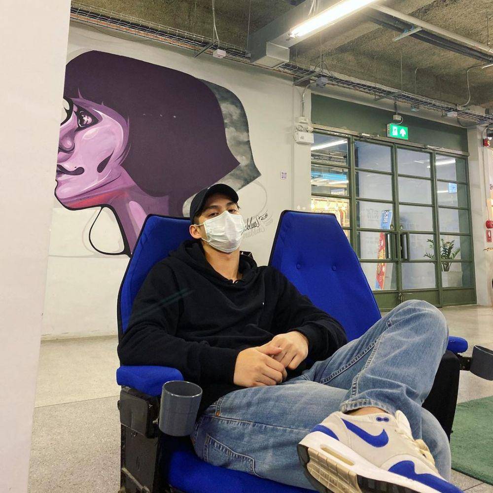 Bright Vachirawit (instagram.com/bbrightvc)