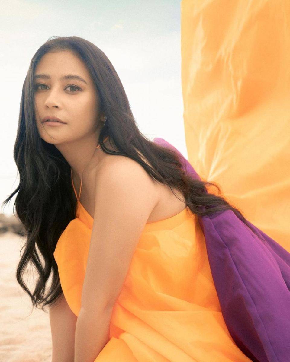 Prilly Latuconsina (instagram.com/prillylatuconsina96)