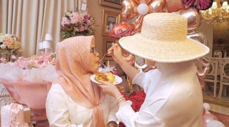 Ultah Syahrini (Instagram.com/princessyahrini)
