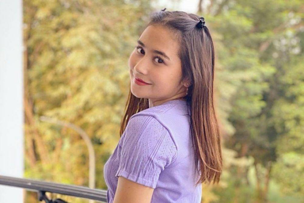 Prilly Latuconsina (instagram.com/prillylatuconsina96)