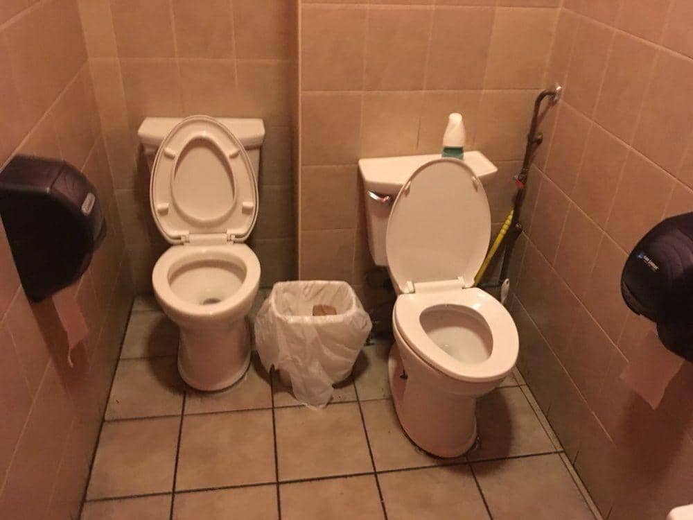 15 Desain Ngaco Toilet Ini Bikin Batal Buang Air, Seram Parah!