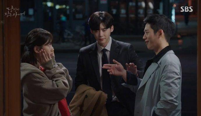 While You Were Sleeping (dok. SBS)