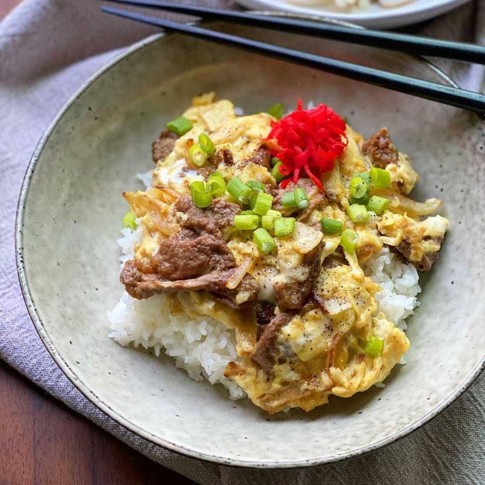 gyudon (instagram.com/annie_eatsfood)