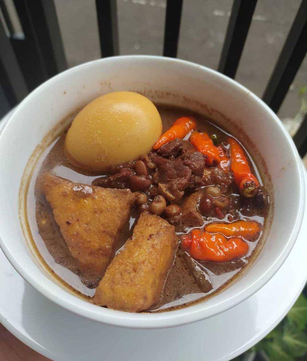 Brongkos (instagram.com/dapur_makray)