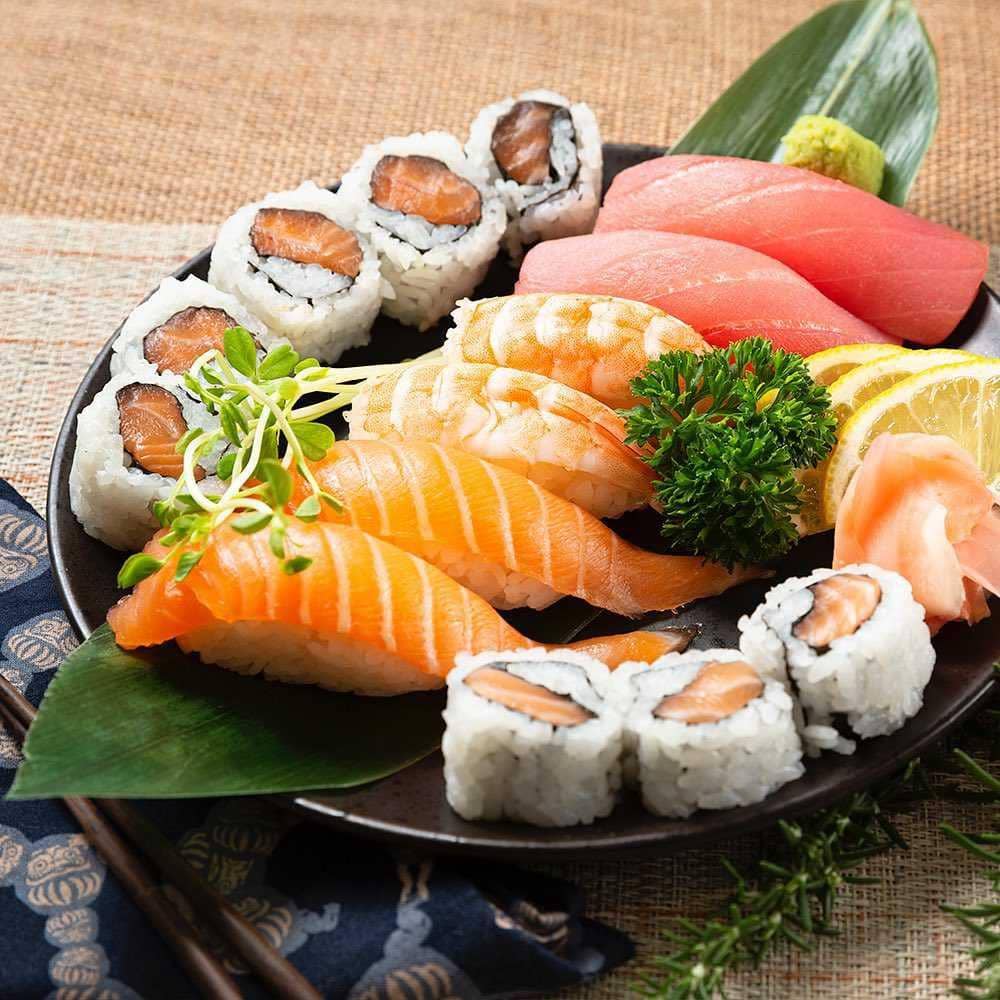 sushi (instagram.com/kan.sushipoke)