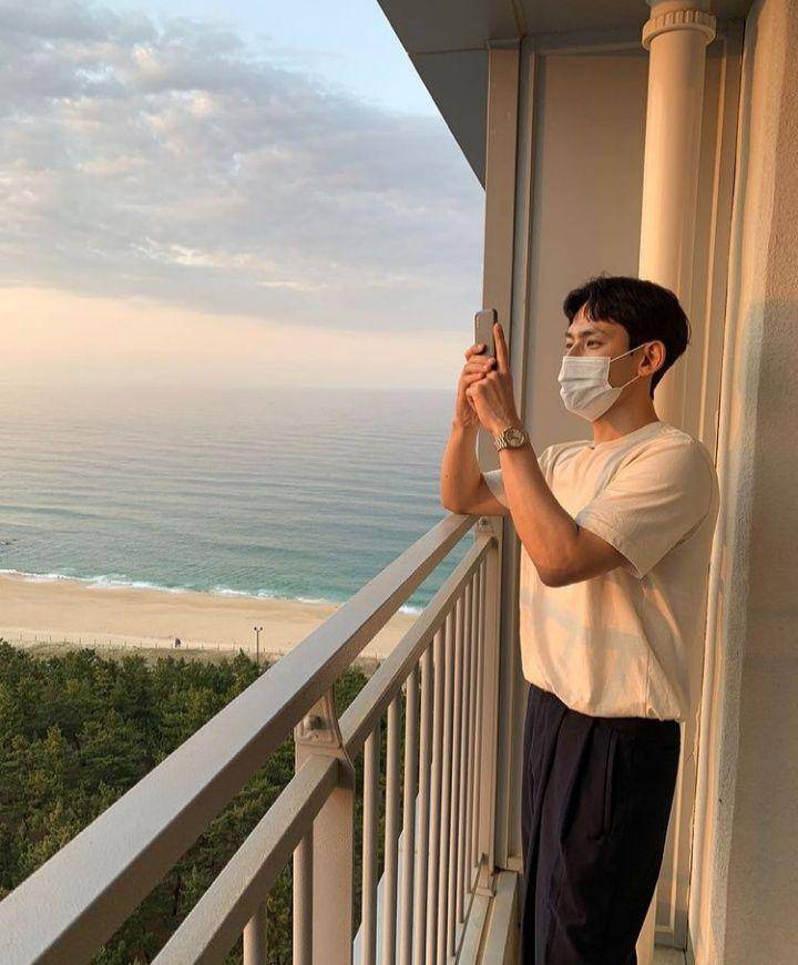 Kang Hyung Suk (instagram.com/kanghyungsuk_)