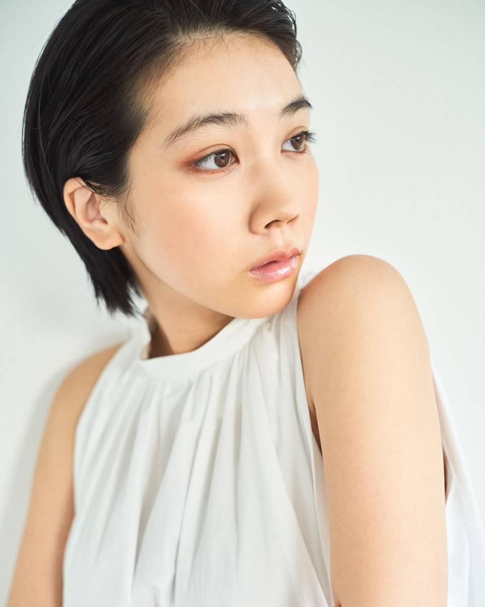 Honoka Matsumoto (instagram.com/journaldelm)