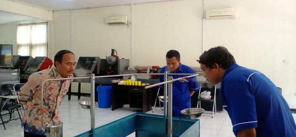 Alat Terapi Pulihkan Anosmia Pasien COVID-19 Bisa Dibuat Sendiri Lho!