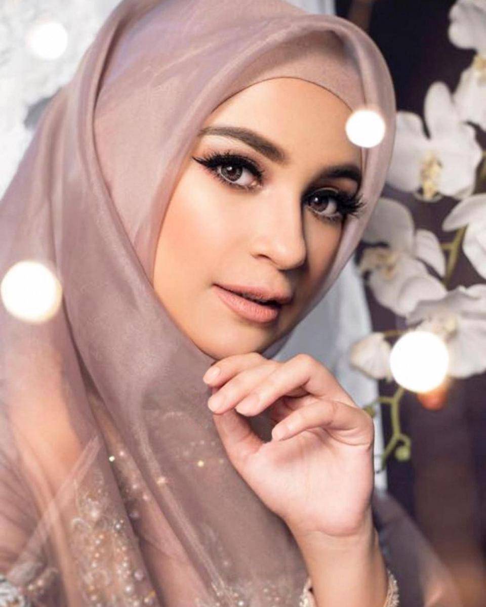Shireen Sungkar (instagram.com/shireensungkar)