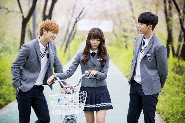 Who Are You: School 2015 (dok. KBS2)