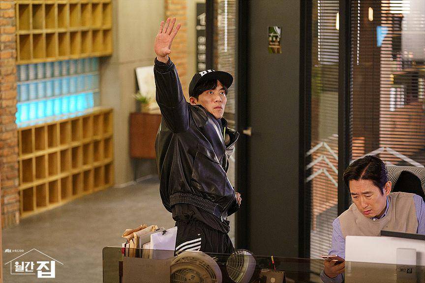Ahn Chang Hwan (dok.JTBC/Monthly Magazine Home)