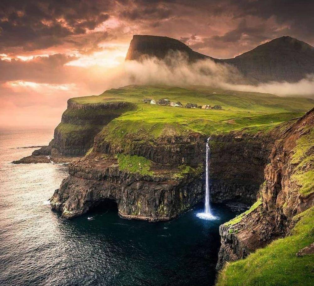 pesona Kepulauan Faroe (Instagram.com/_travelguideforyou_)
