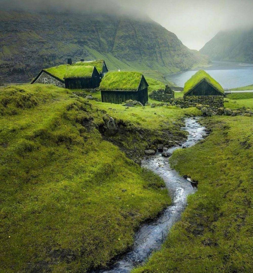 pesona Kepulauan Faroe (Instagram.com/luxuriouspinnacles)