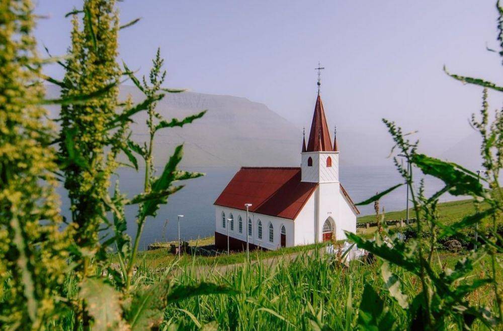 pesona Kepulauan Faroe (Instagram.com/thvddeus)