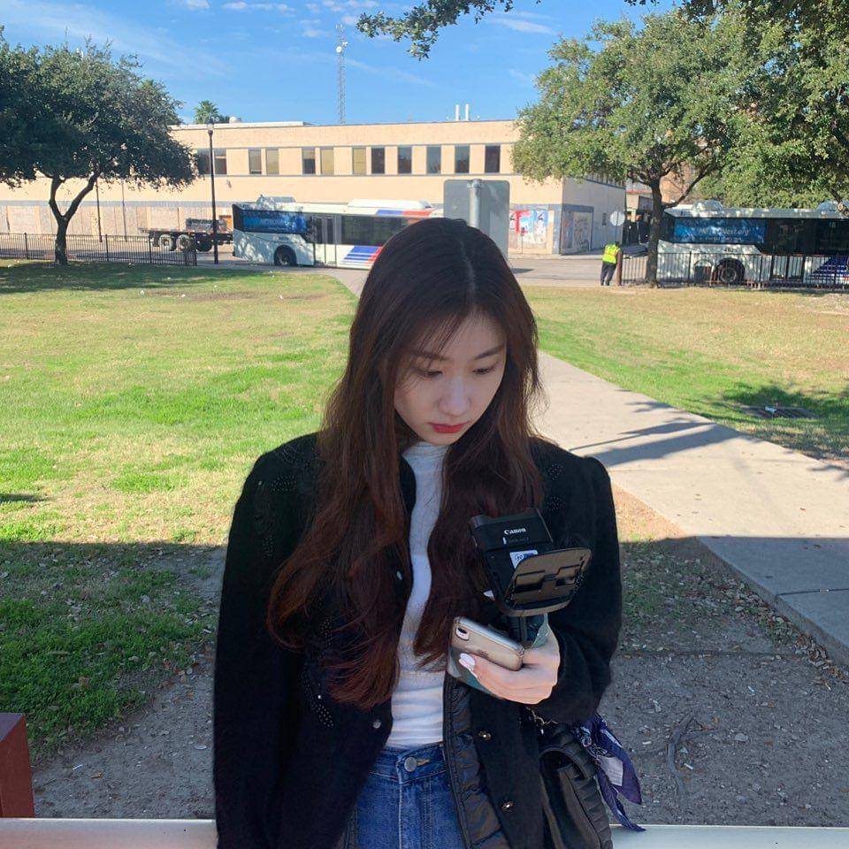 Chaeryeong ITZY (instagram.com/itzy.all.in.us)