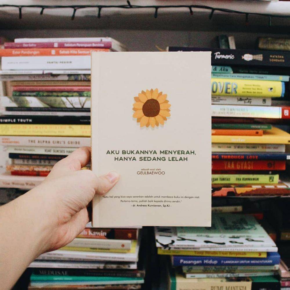Buku Aku Bukannya Menyerah, Hanya Sedang Lelah. (instagram.com/sintiawithbooks)