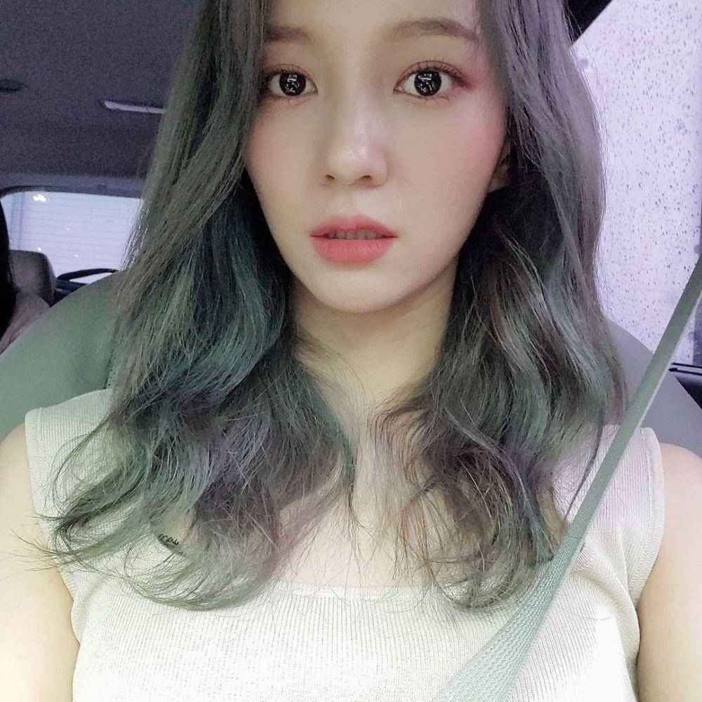 Binnie Oh My Girl (instagram.com/baeyu_b)