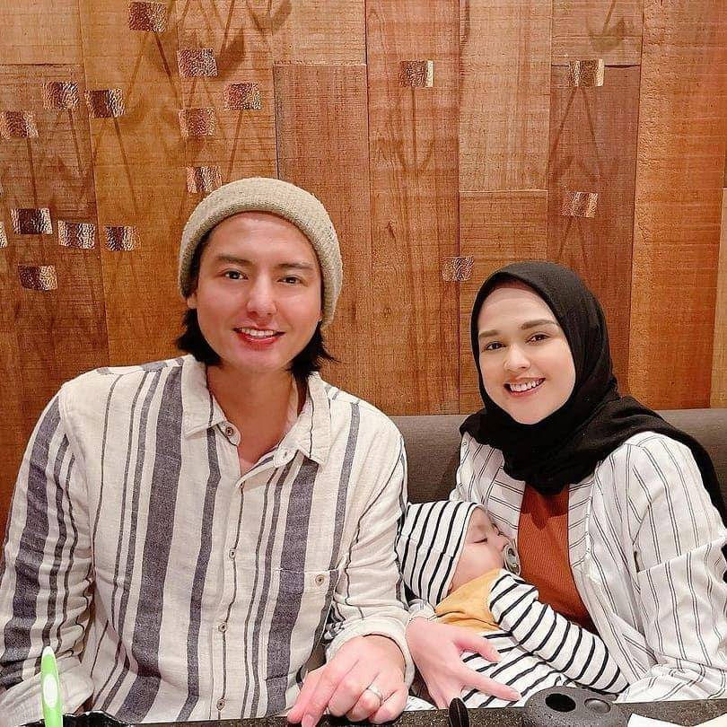 keluarga kecil Roger Danuarta (instagram.com/rogerojey)