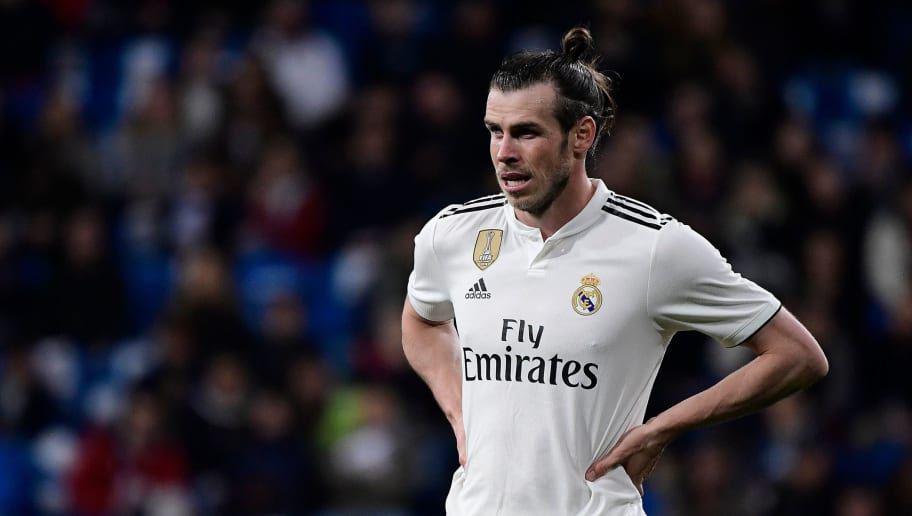 5 Pesepak Bola Top yang Dapat Perlakuan Buruk dari Klubnya