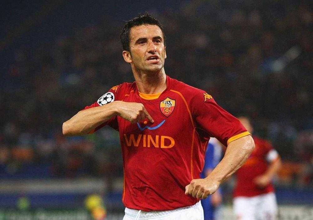 potret Christian Panucci saat membela AS Roma (ilromanista.eu)