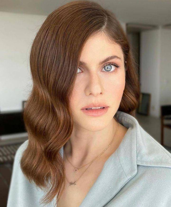potret Alexandra Daddario (instagram.com/alexandradaddario)