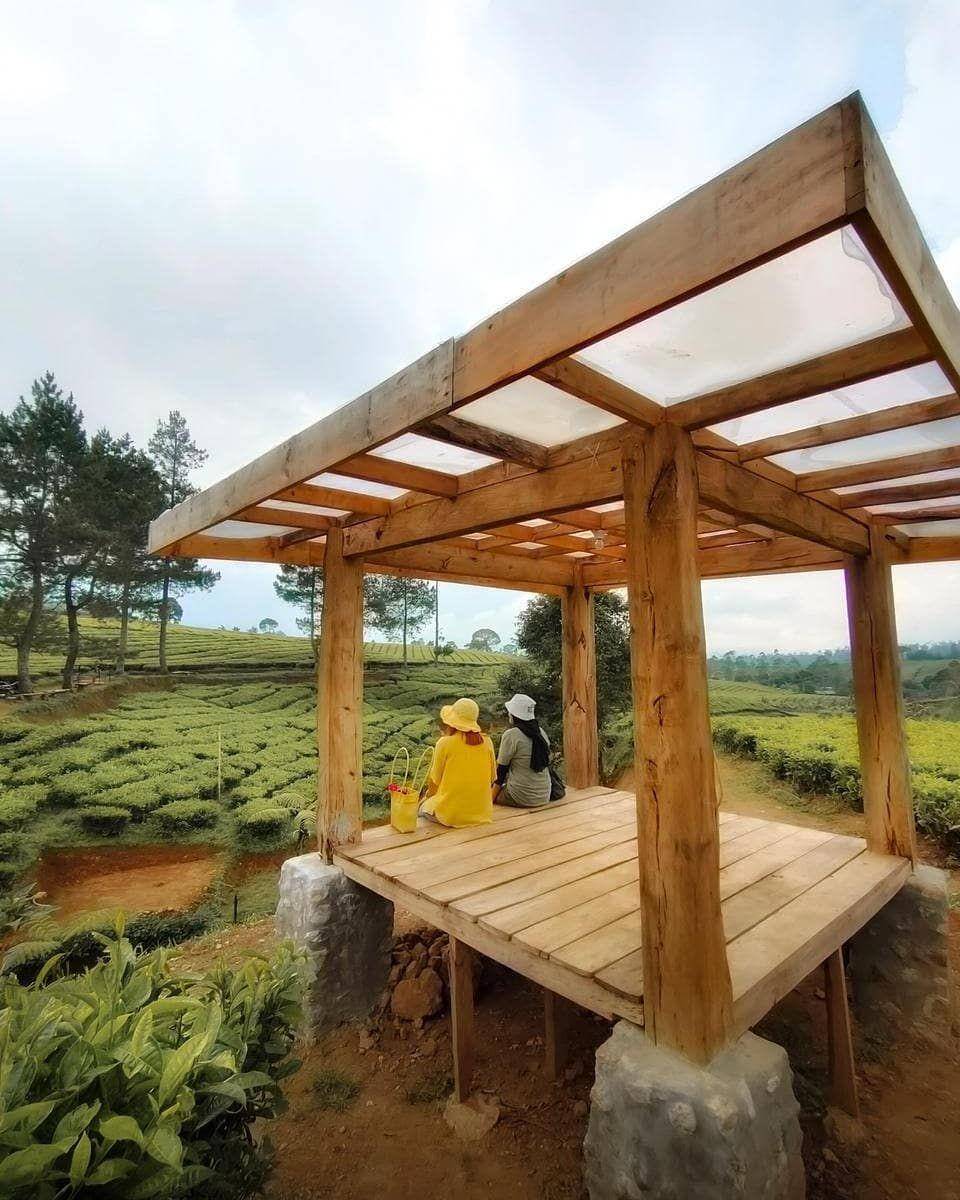 Suasana di Nuansa Riung Gunung, Bandung Selatan (instagram.com/megakeristin)