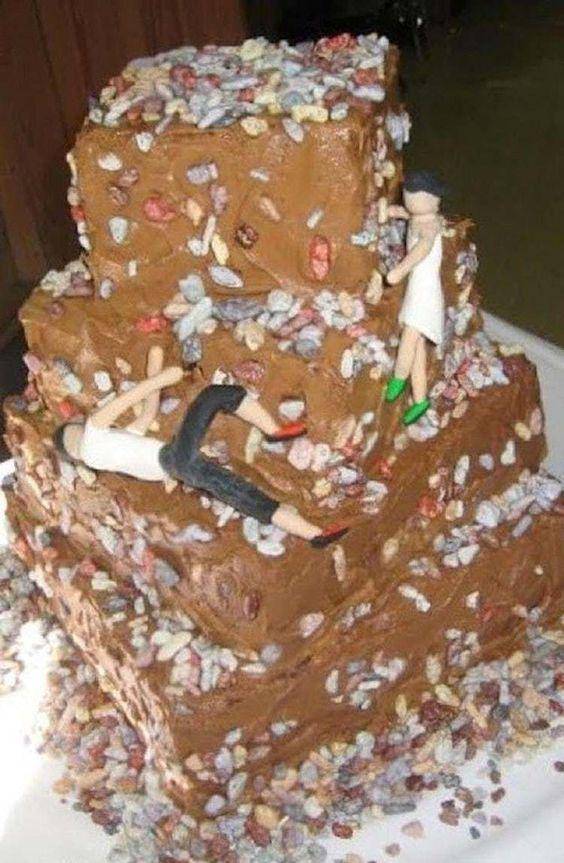 kue pernikahan bikin ngakak (reddit.com/HalilHalidBey)
