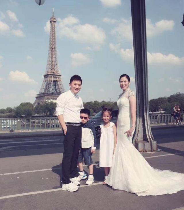 Gao Ling dan keluarga (daydaynews.cc)