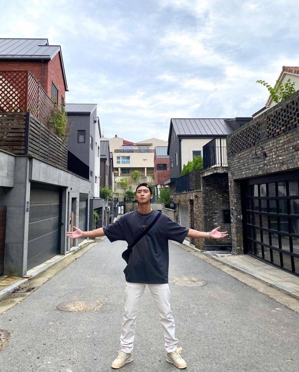 Park Seo Joon (instagram.com/bn_sj2013)