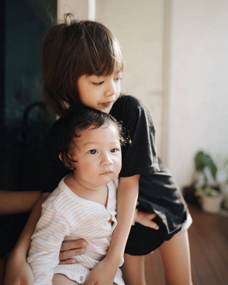 Putra Ringgo Agus Rahman, Bjorka dan Mars (Instagram.com/ringgoagus)