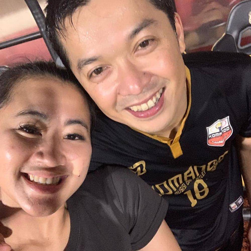 Taufik Hidayat dan istri (instagram.com/taufikhidayatofficial)