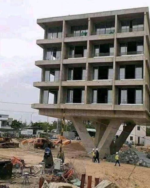 potret rumah bertingkat zonk (instagram.com/infotekniksipil)