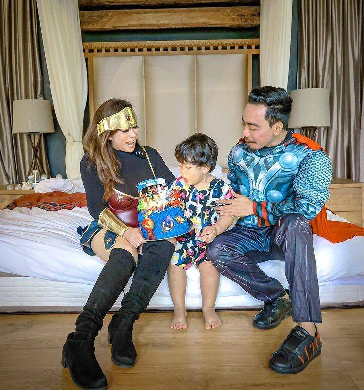 Ultah darens (Instagram.com/Maharanikemala)