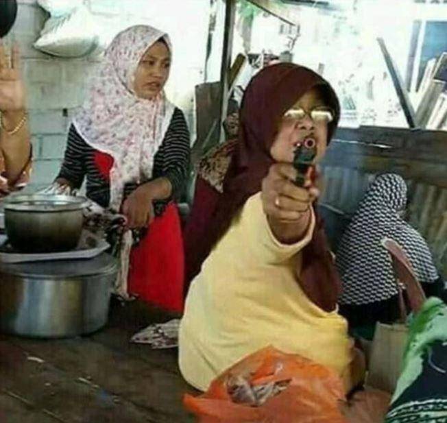emak lagi emosi kocak (instagram.com/awreceh.id)