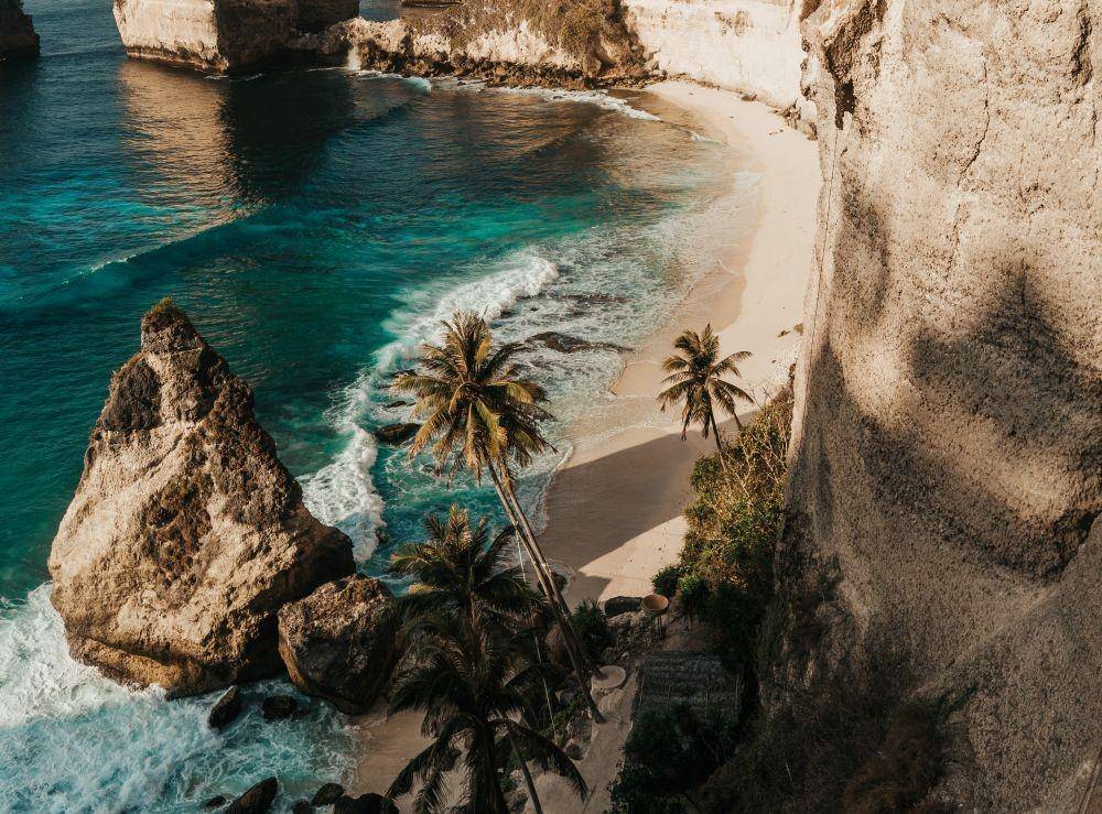 Bali (unsplash.com/Alexa West)