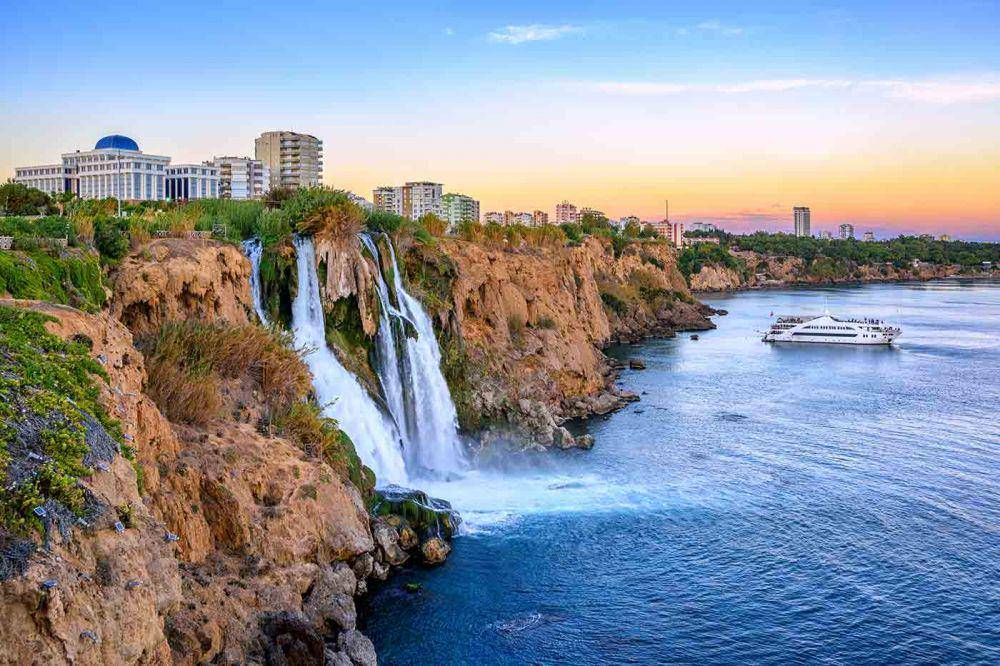 Düden Waterfalls (facebook.com/edentours)