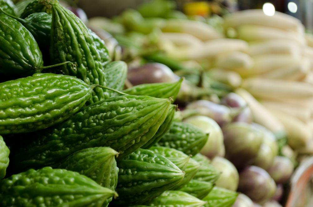 6 Risiko Kesehatan Makan Pare Berlebihan, Batasi ya!