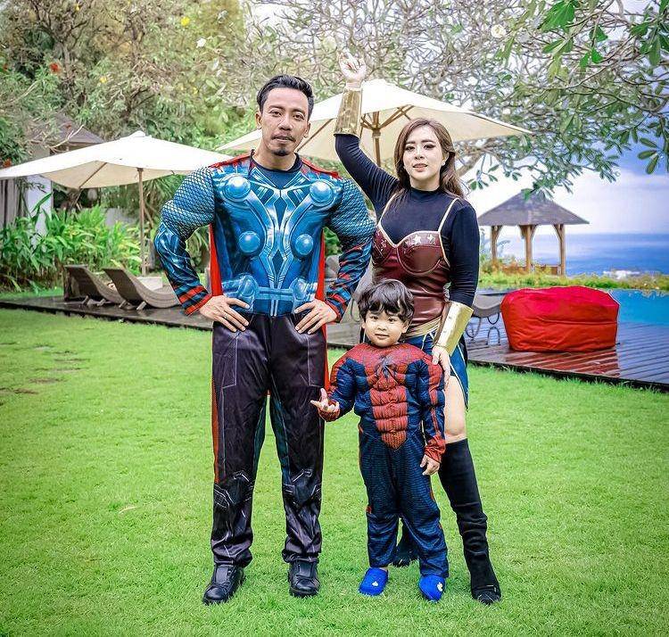 Ultah darens (Instagram.com/Maharanikemala)