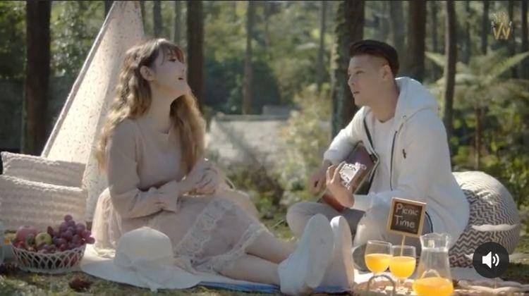 Via Vallen dan Chevra Yolandi (YouTube.com/viavallen official)