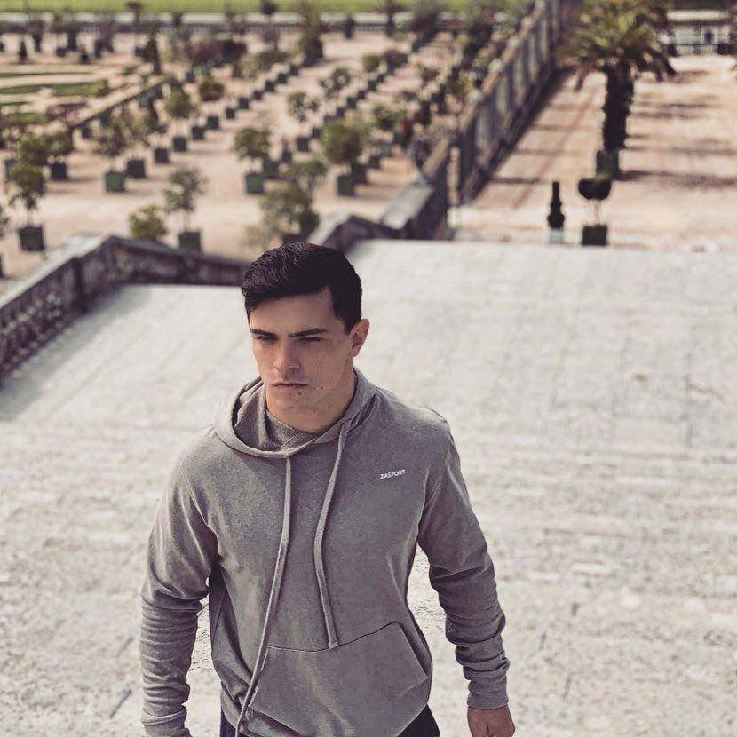 potret Artur Dalaloyan (Instagram.com/real_artur)