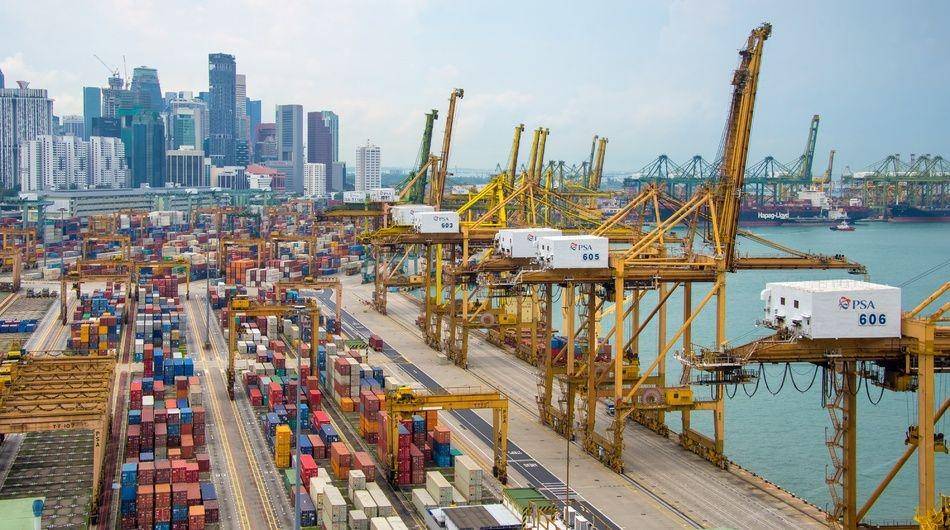 Pelabuhan Singapura (techinasia.com)