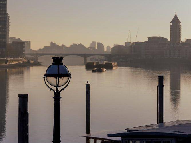 Potret sungai Thames di London, Inggris (unsplash.com/@theblowup)