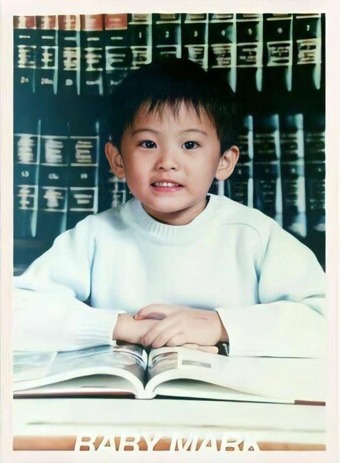 Mark Lee (twitter.com/leemarkhyon)