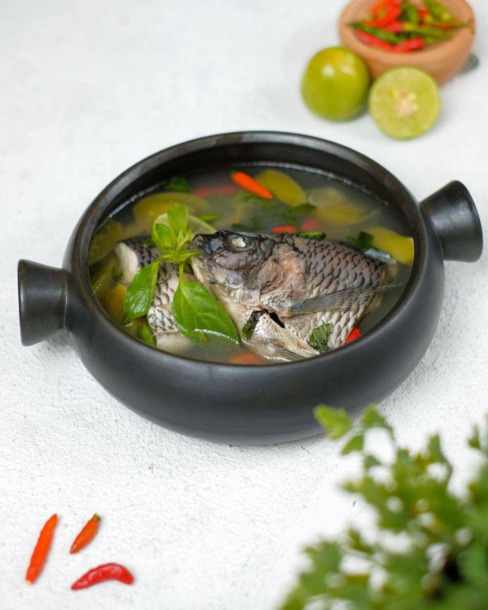 potret hidangan sup ikan nila (Instagram.com/agussasiranganbjm)