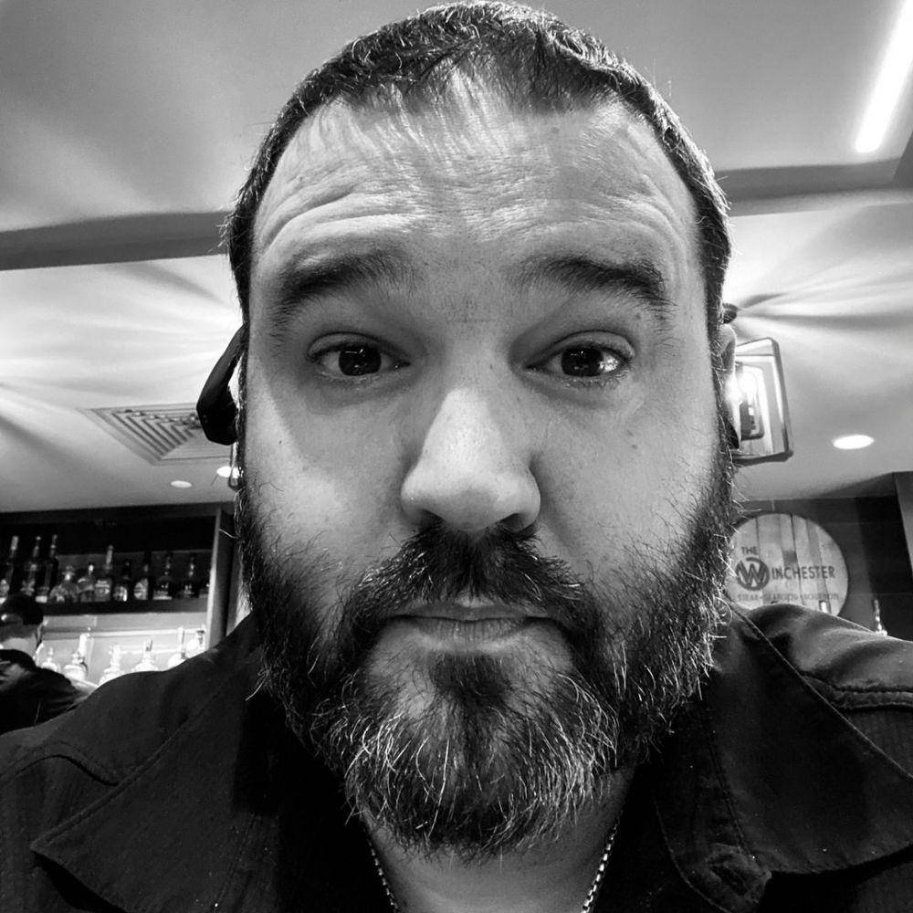 potret Austin St. John (instagram.com/austin_st_john)